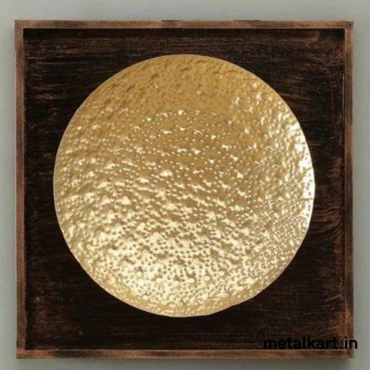 Hammered Plate Wall Frame (19 x 18 Inches)