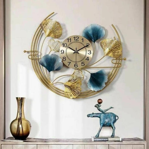 Metallic Moon Watch (30 Inches)