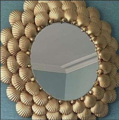 Metallic Oval lined leaf mirror (26 x 26 Inches)