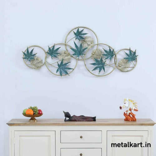 Metallic Rings with Tulip Flowers (50 x 22 Inches)