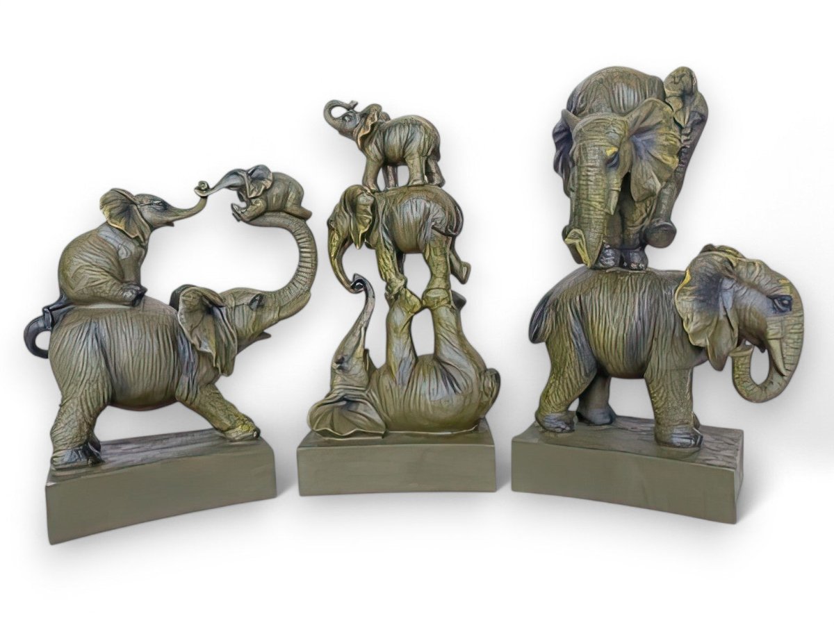 Circus Royale Elephants Table Decor