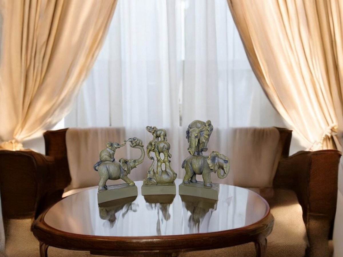 Circus Royale Elephants Table Decor