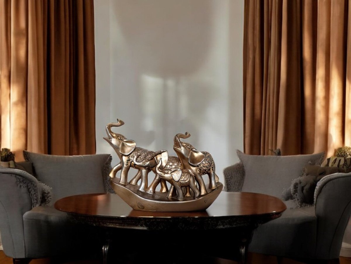 Elephant:The Family of Fortune Table Decor