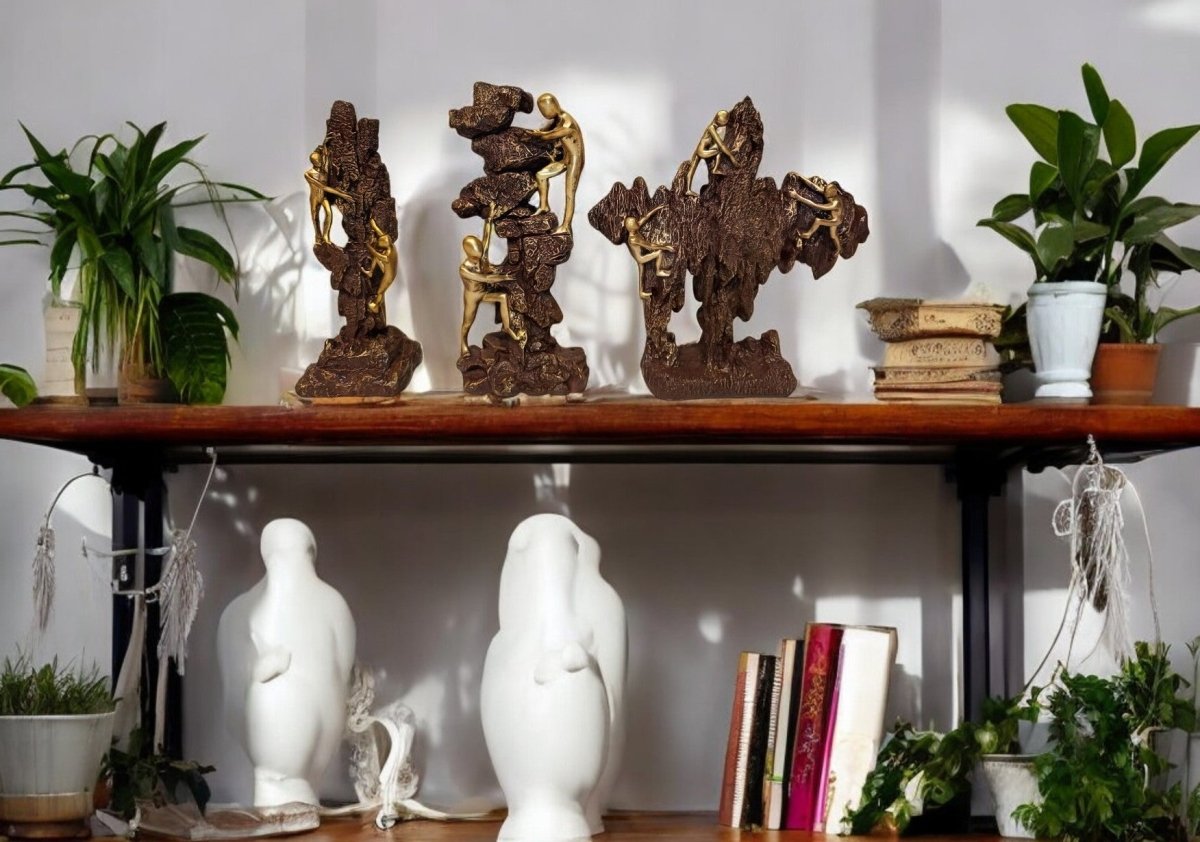 The Rock Stone Man:Boundless Stone Climb Table Decor