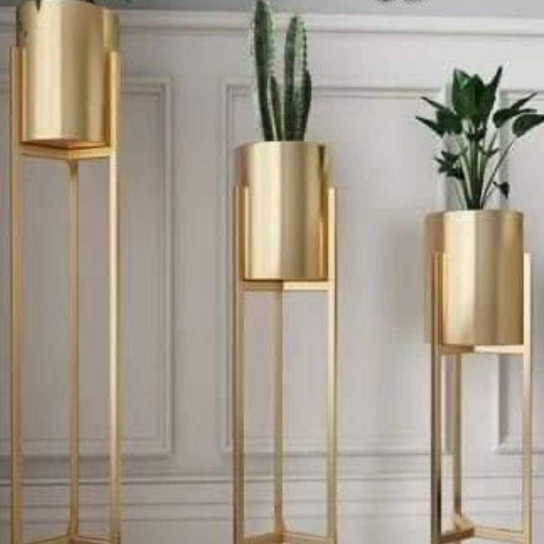 3 Planters set with stand (36, 30, 24 Inches)