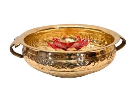 Brass Petal Planter (Dia 10 Inches, Weight .5 Kg)