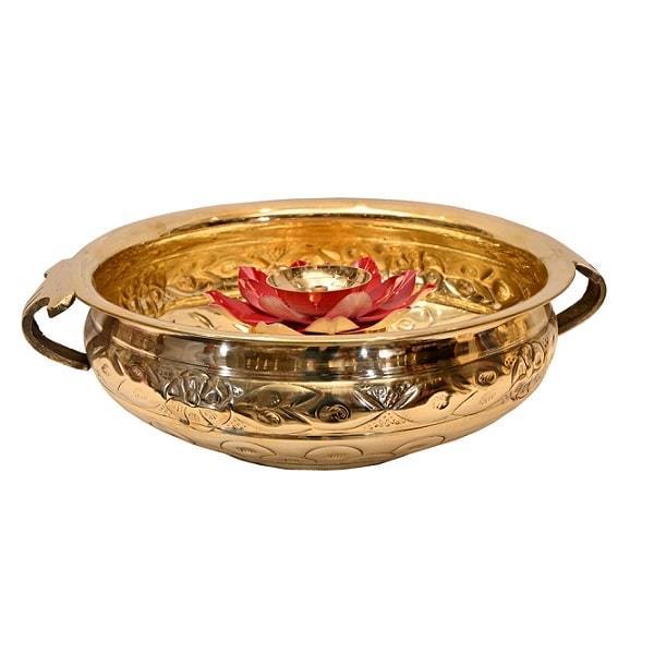 Brass Petal Planter (Dia 10 Inches, Weight .5 Kg)
