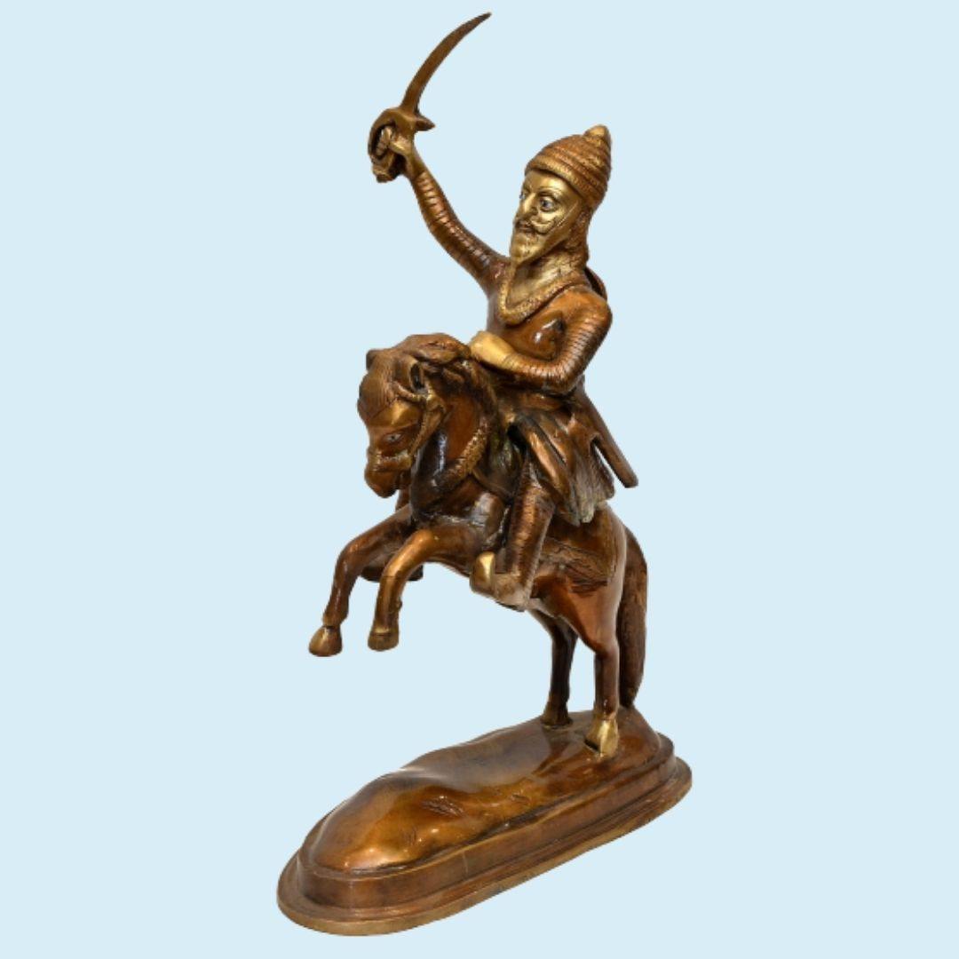 Brass Shivaji Maharaj (H 14 Inches, Weight 4.5 Kg)