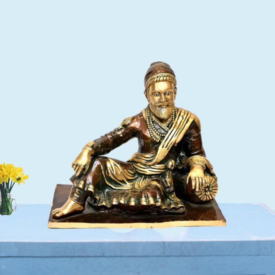 Brass Veer Shivaji Maharaj (H 13 Inches, Weight 12 Kg)