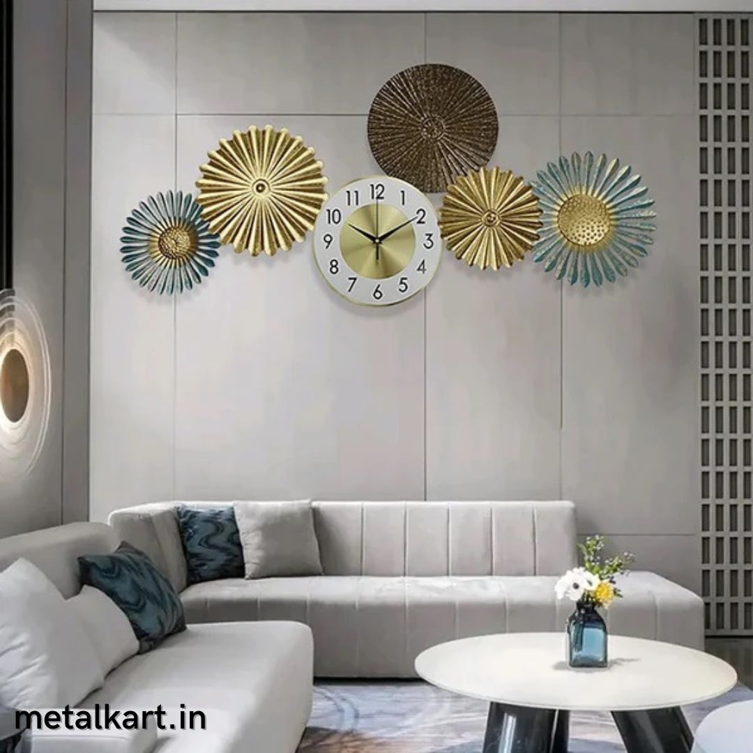 Five Metallic Flower Centre Watch (40 x 18 Inches)