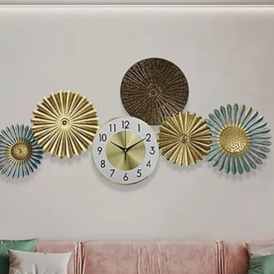 Five Metallic Flower Centre Watch (40 x 18 Inches)