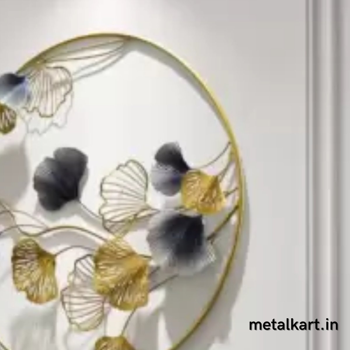 Ginkgo vine blooming in Two Metallic Rings (30, 19 Inches)