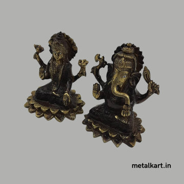 Kamal Aseen Lakshmi Ganesh Ji (Weight 2375 gms., Height 4.5 Inches)