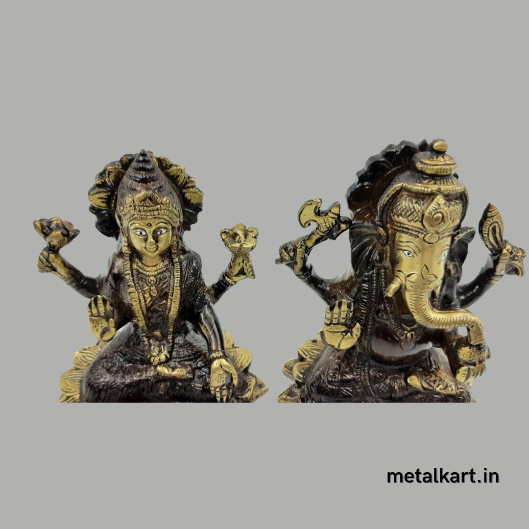 Kamal Aseen Lakshmi Ganesh Ji (Weight 2375 gms., Height 4.5 Inches)