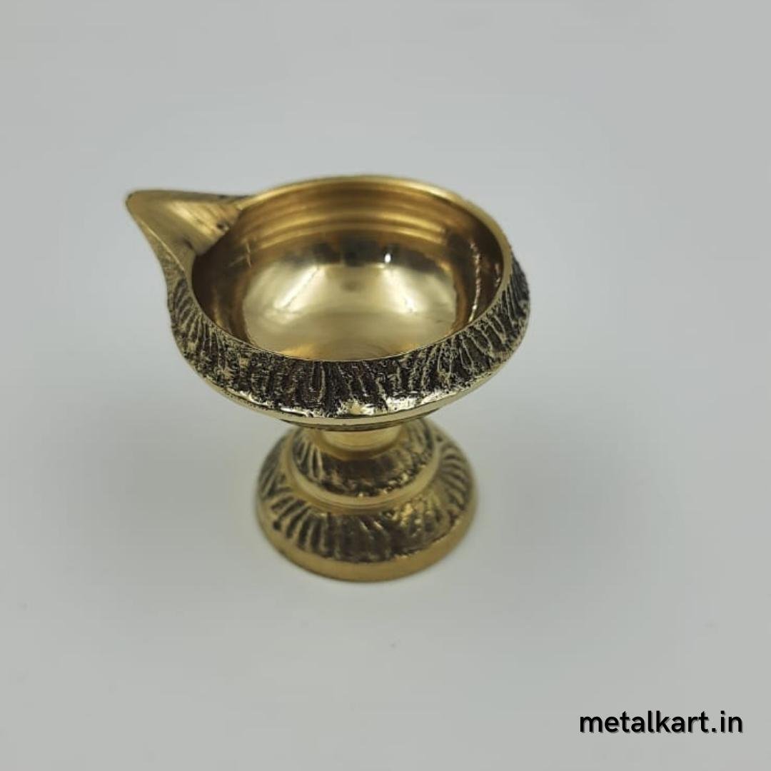 Kuber Deep Stand Pendi (Brass)