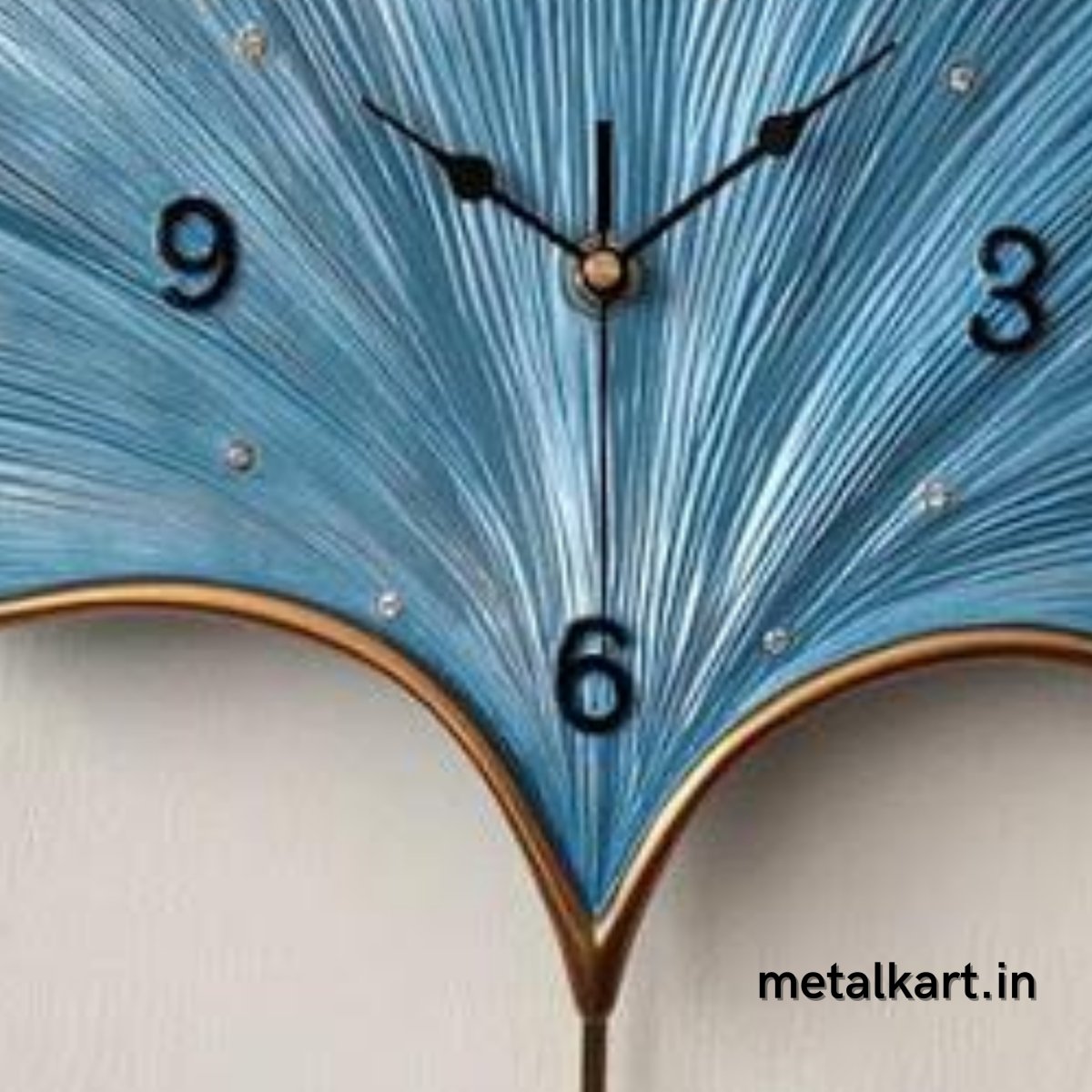 LIFETIME GINKGO LEAF Wall Clock in BLUE (26.5 x 30 Inches)