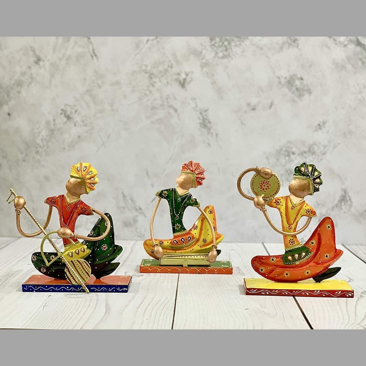 LOCAL PERFORMING ARTISTS (9 Inches Approx)