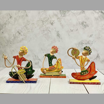 LOCAL PERFORMING ARTISTS (9 Inches Approx)