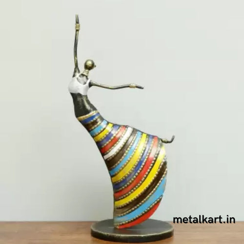 METALKART SPECIAL DANCING DOLLS (SET OF 2)