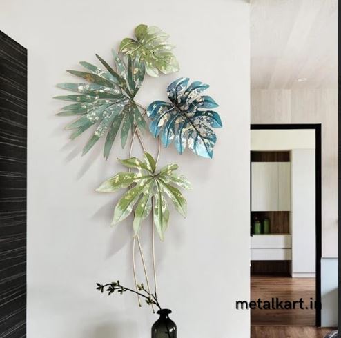 Metalkart Special Spirited Point Wall Décor (20 x 38 Inches)