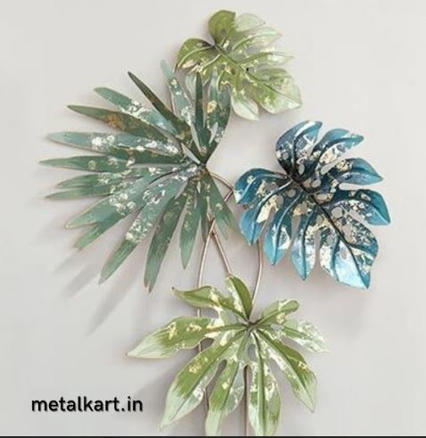 Metalkart Special Spirited Point Wall Décor (20 x 38 Inches)
