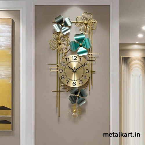 Metalkart Vertical Clover Wall Clock (25 x 20 Inches)