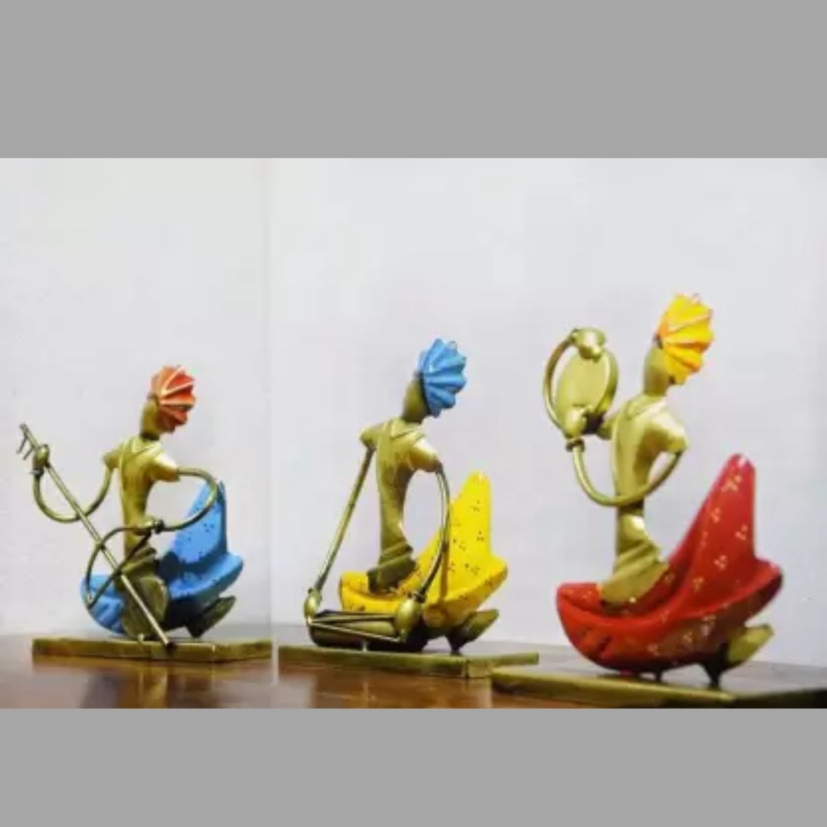 Metallic Colorful Rajasthani Musicians For living room (8.5*6.5*9 Inches approx)
