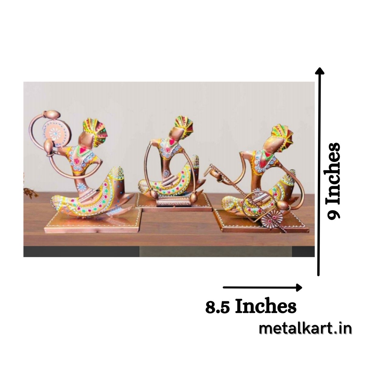 Metallic Colorful Sitting Performer Table top (8.5*6.5*9 Inches)
