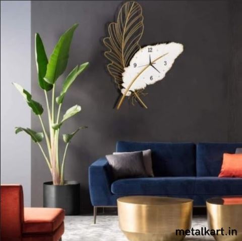 Metallic Dual-Leaf Timekeeper (18 x 32 Inches)