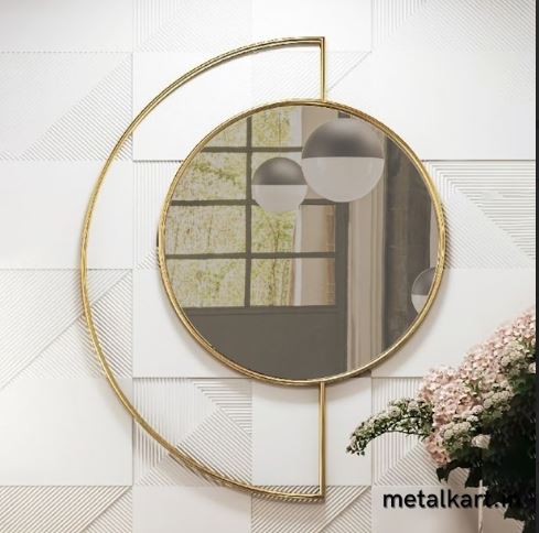 Metallic Golden Radiance Chrysanthemum Wall Mirror (27 x 35 Inches)