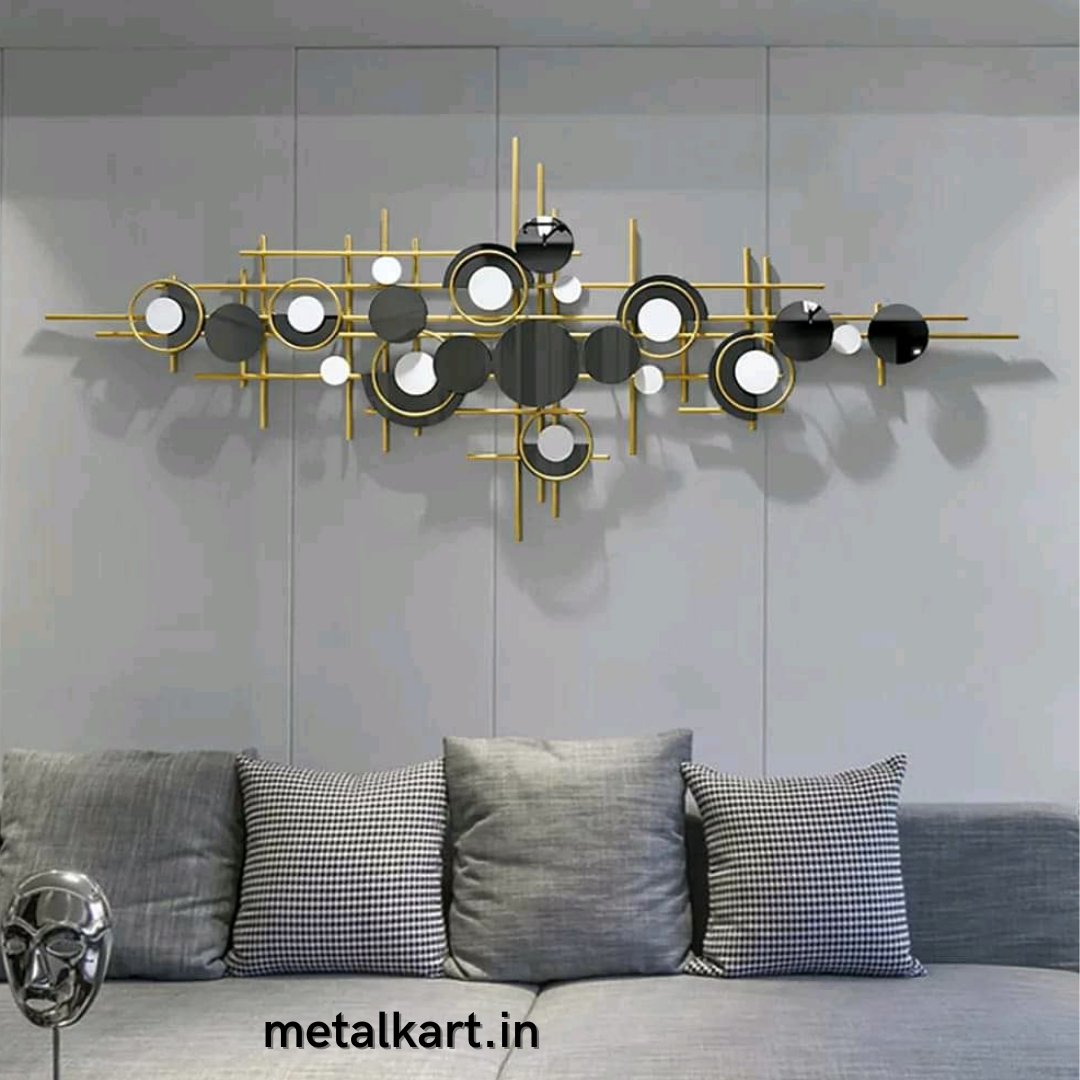 Metallic minimalist wall design (55 x 25 Inches)