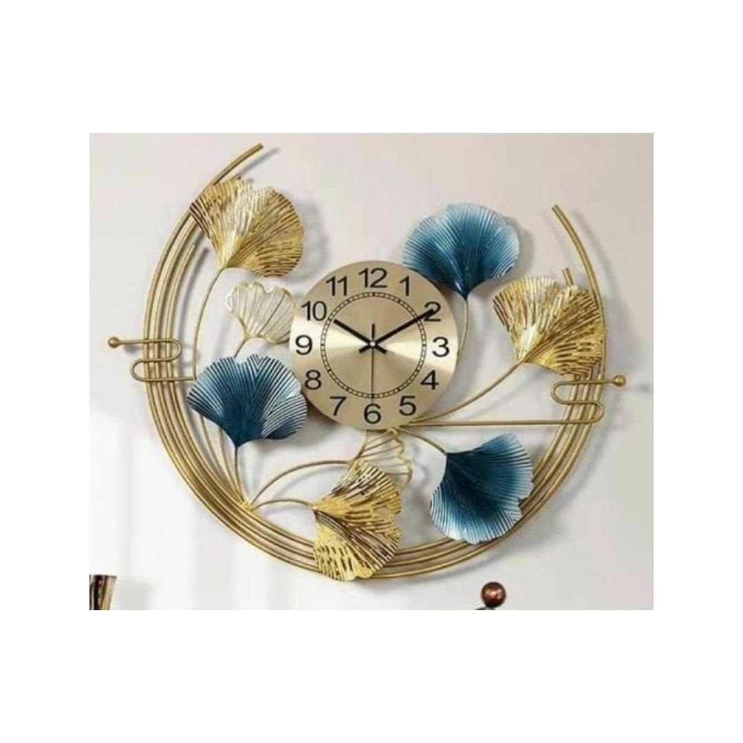 Metallic Moon Watch (30 Inches)