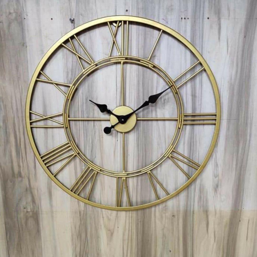 Metallic Roman retro Clock (Día 24 Inches)