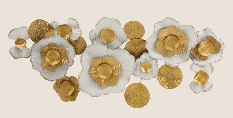 Metallic Santa wall design (55 x 25 Inches)