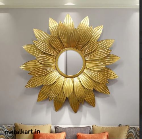 Metallic Sunburst Flare Wall Mirror (24 x 24 Inches)