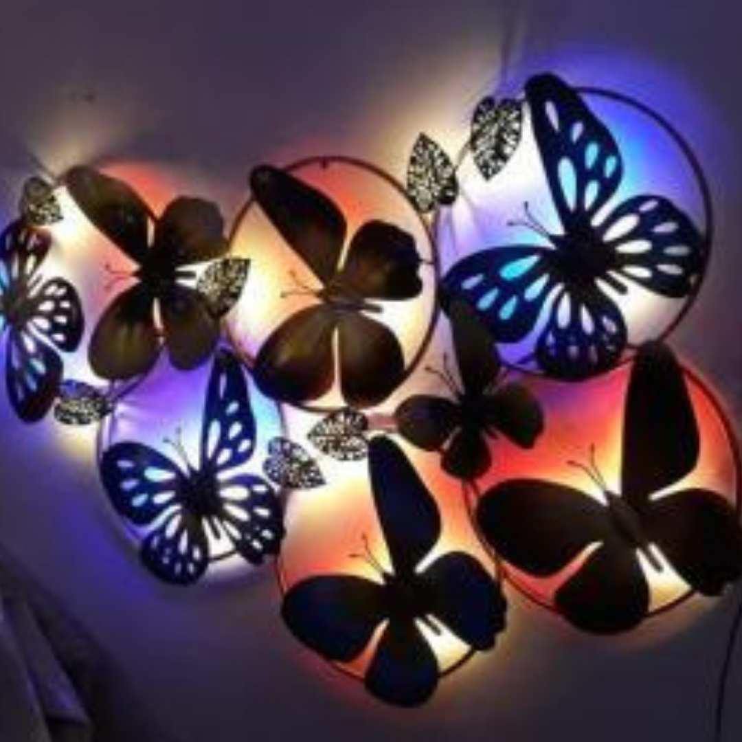 Metallic Titli (67 * 36 Inches)