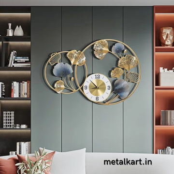 Metallic Two floral Circles with watch (30 x 20 Inches)