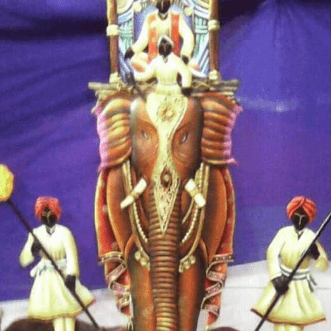Metallic Wall Art Maharaj (24 * 30 Inches)