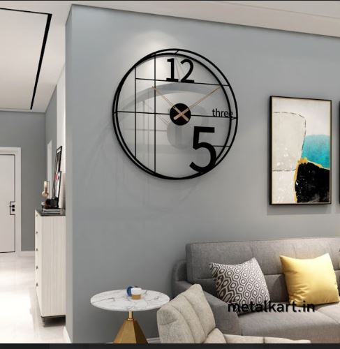 Minimalistic Elegance Black Circular Metal Wall Clock (24 x 24 Inches)