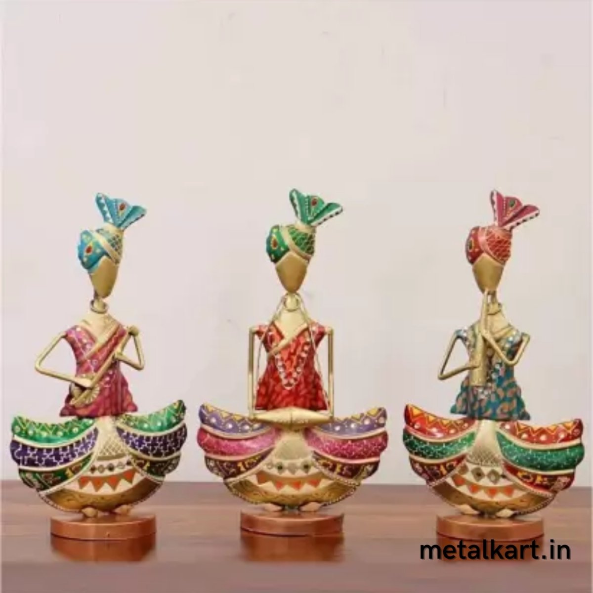 Multicolor Rajasthani Artists Band Decor