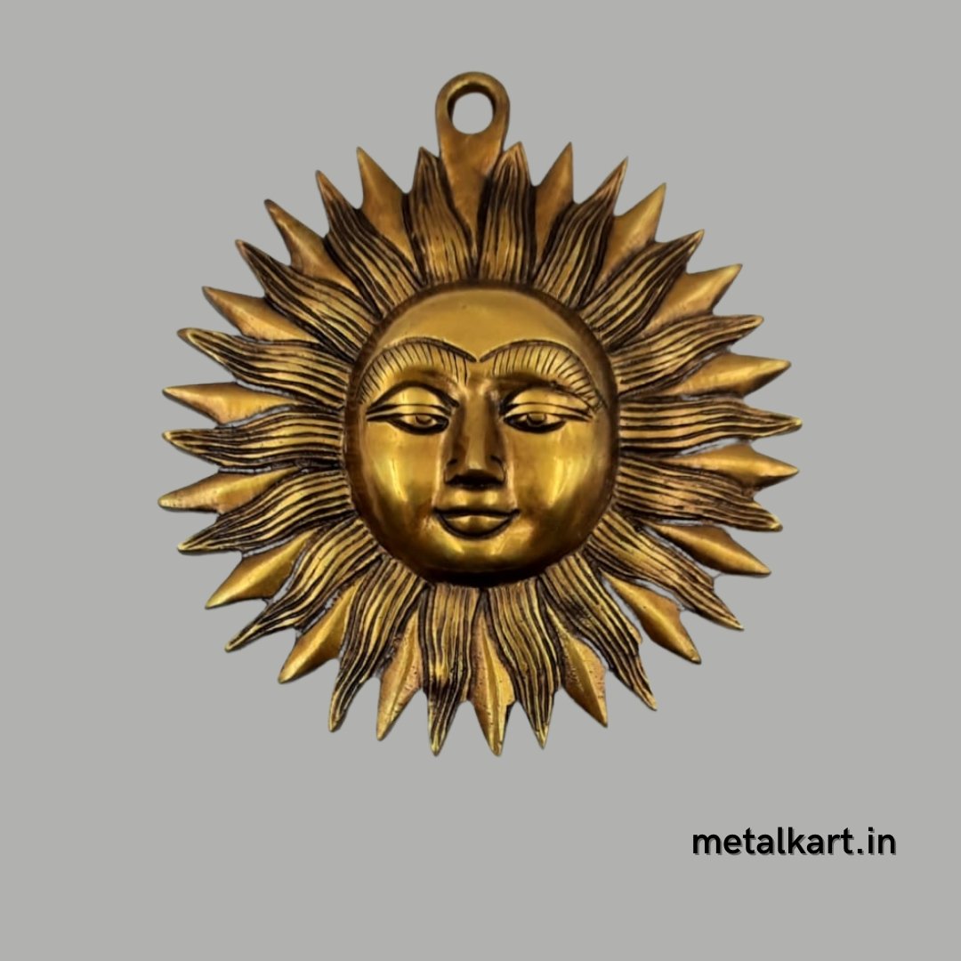 Surya Bhagwan (Weight 845 gms, Dia 7 Inches)